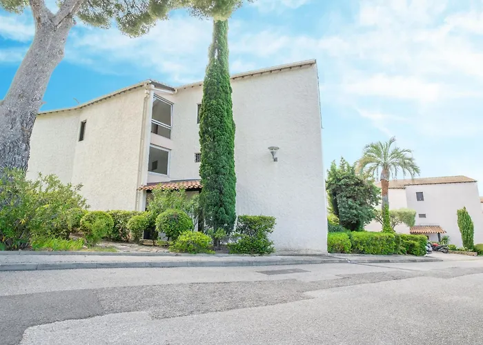 Le Bali-2 By Interhome